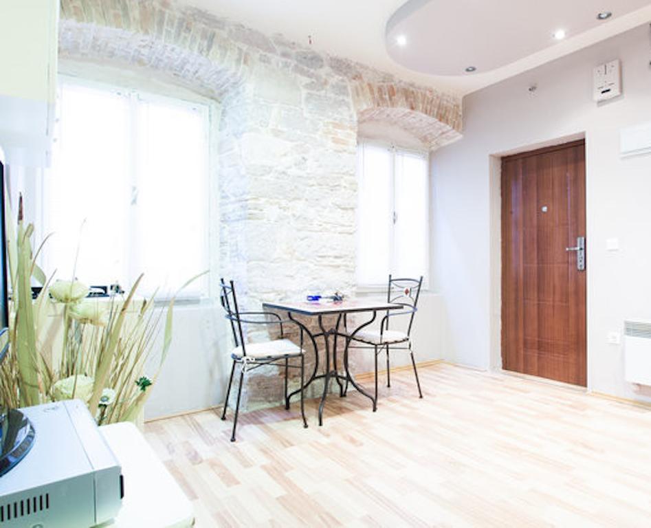Zara City Apartments 部屋 写真